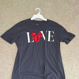 Grey Mickey Mouse Valentines tshirt size youth large